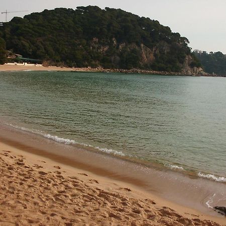 Apartamentos Famara 료렛 드 마르 외부 사진