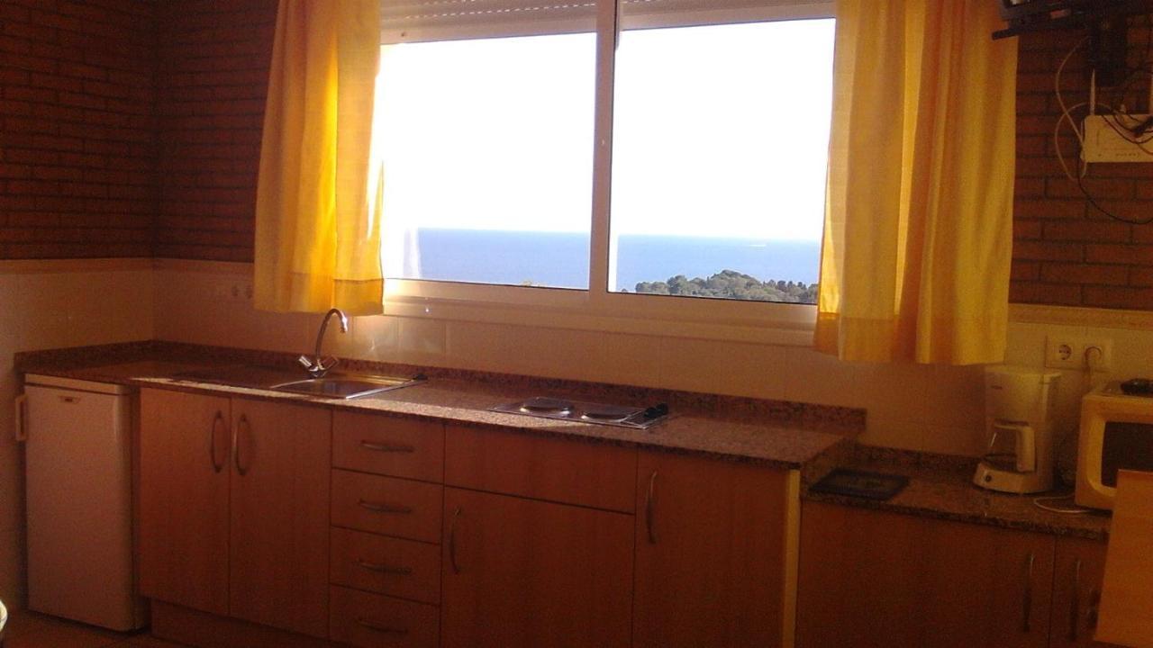 Apartamentos Famara 료렛 드 마르 외부 사진